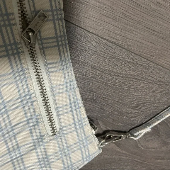 Plaid Shoulder Bag in Cream and Blue - Picture 4 of 6